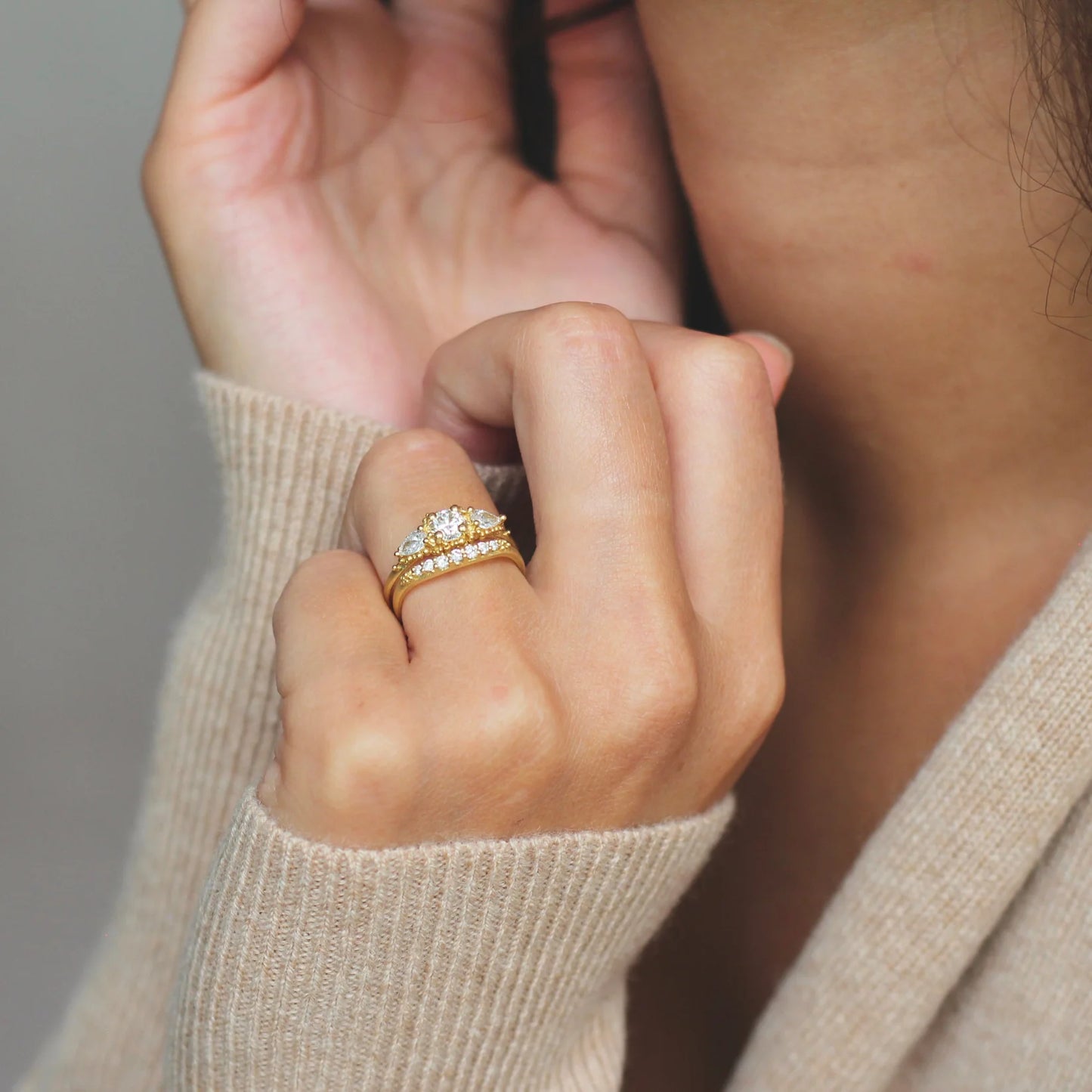 Round & Raindrop Diamond Cluster Ring