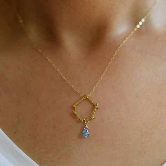 aquamarine gold necklace