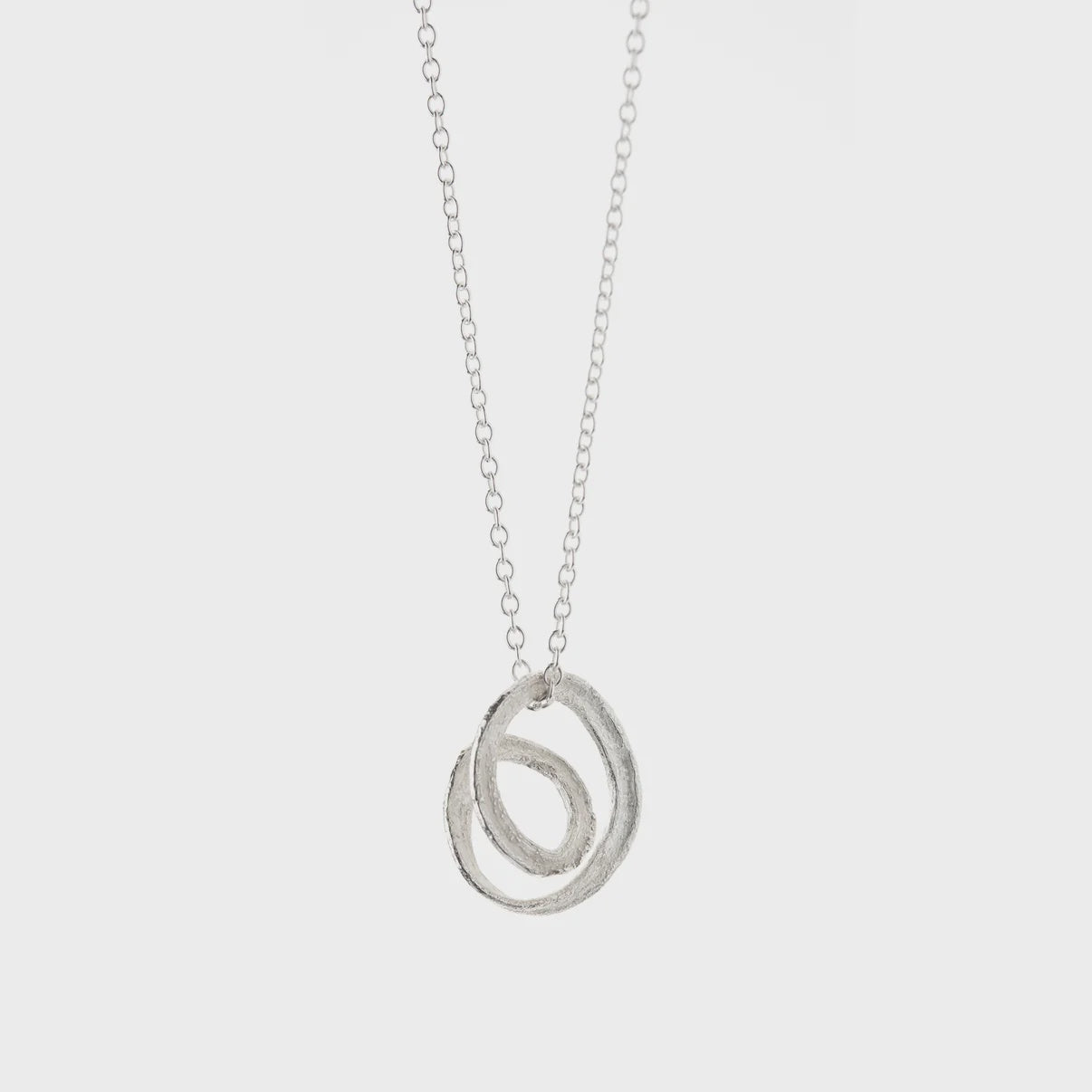 Corkscrew swirl pendant silver