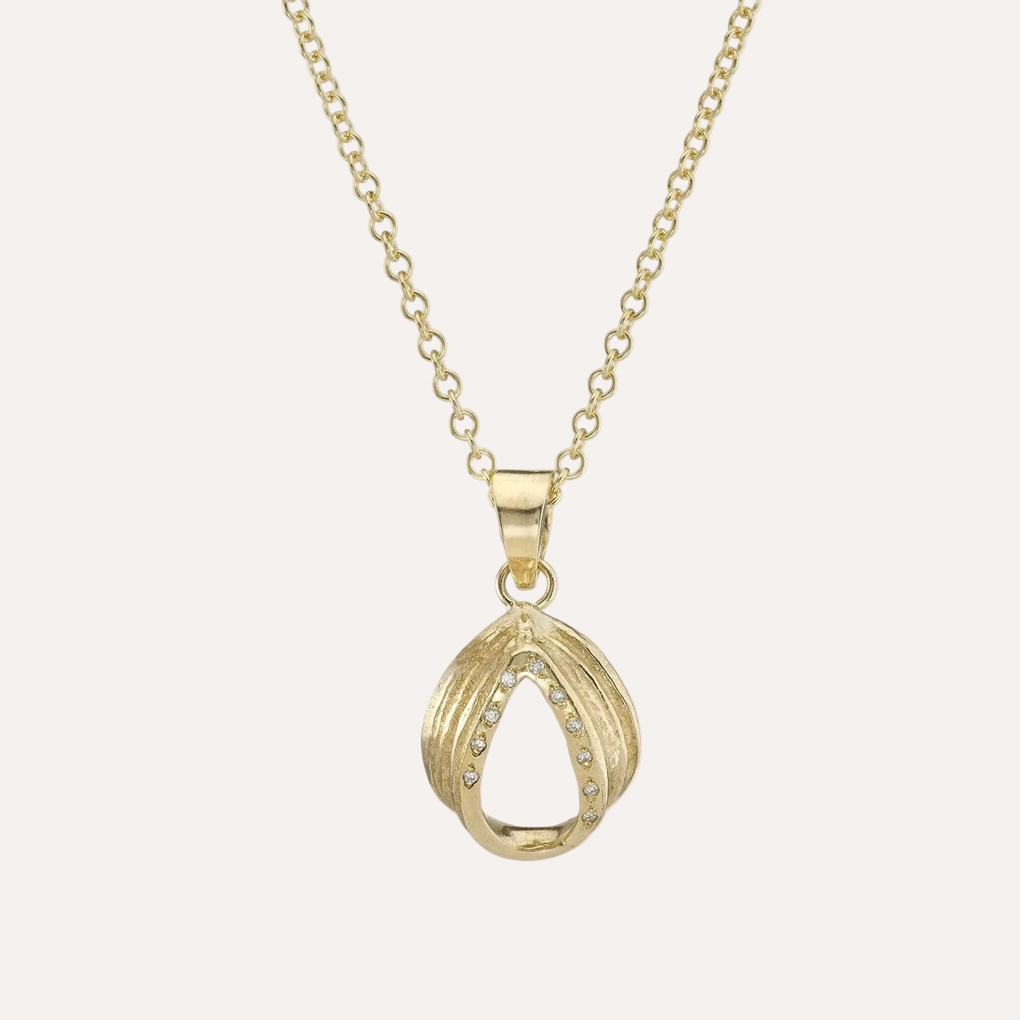 Oak Pear Necklace with Diamonds