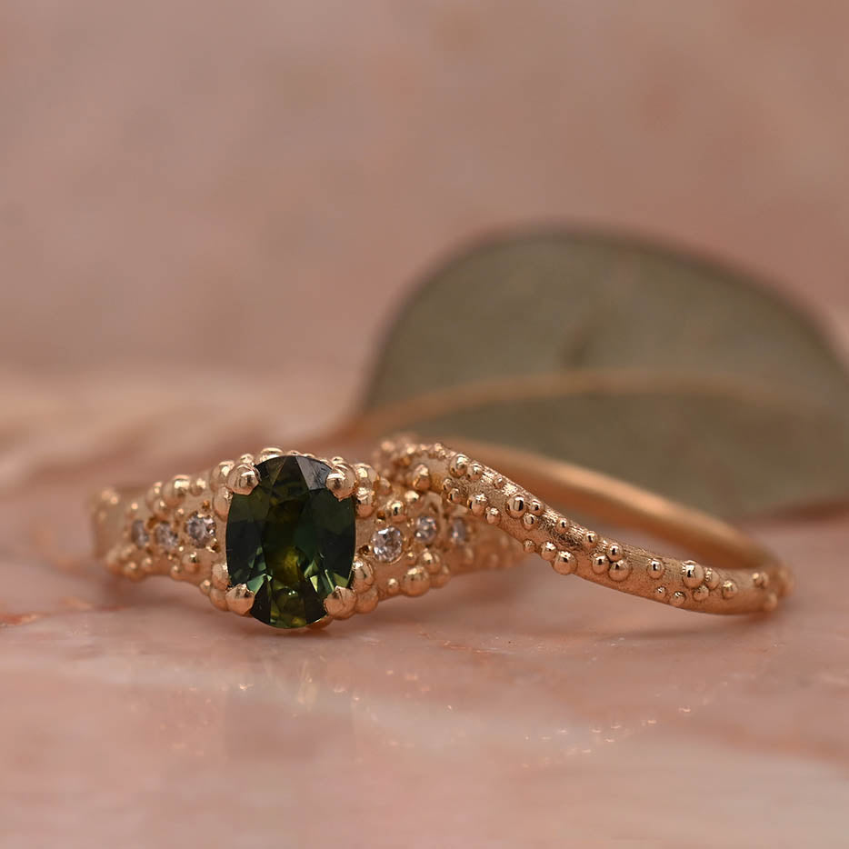 Orno oval green sapphire and diamond ring 9ct yellow gold