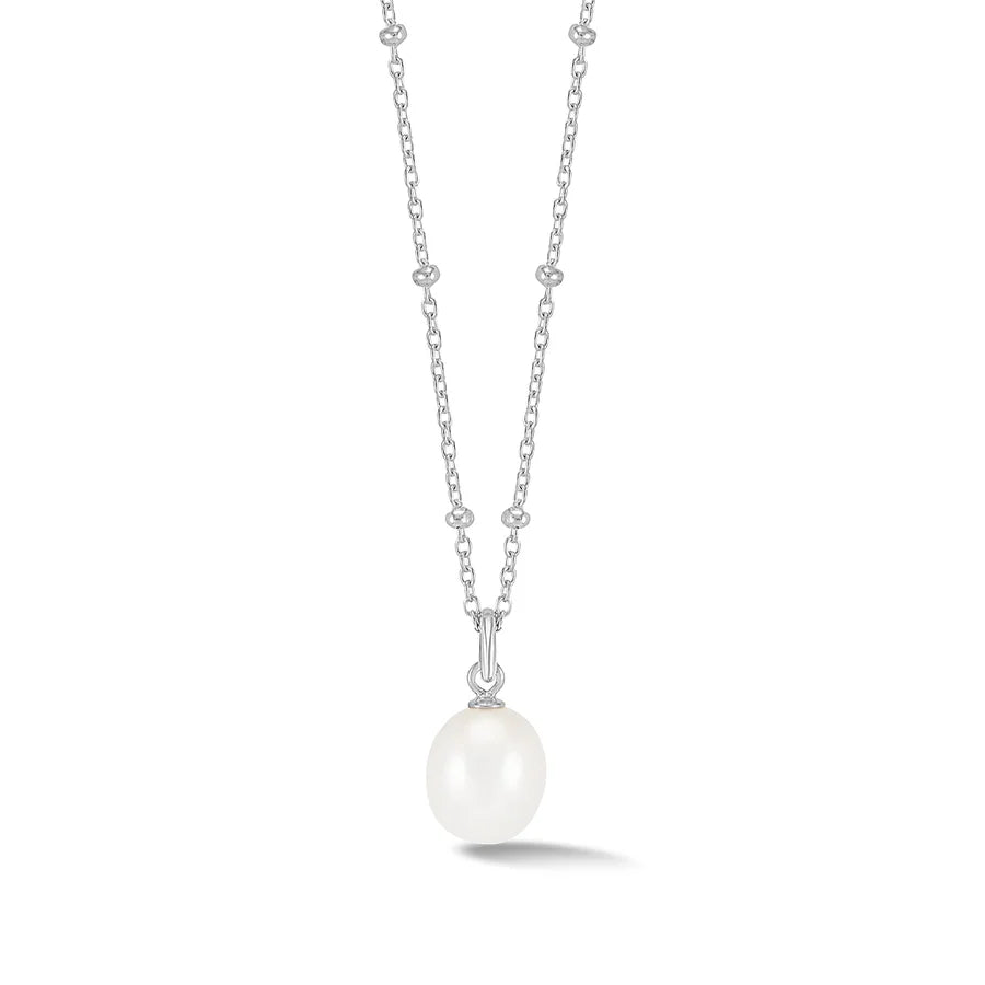 white pearl necklace