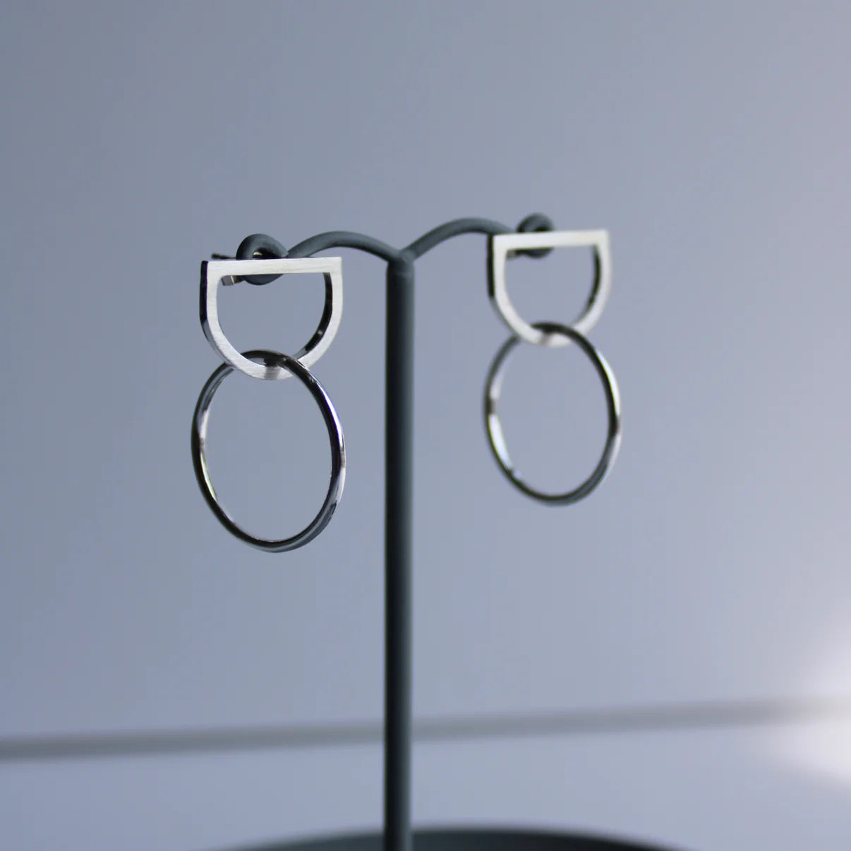 arc circle earrings