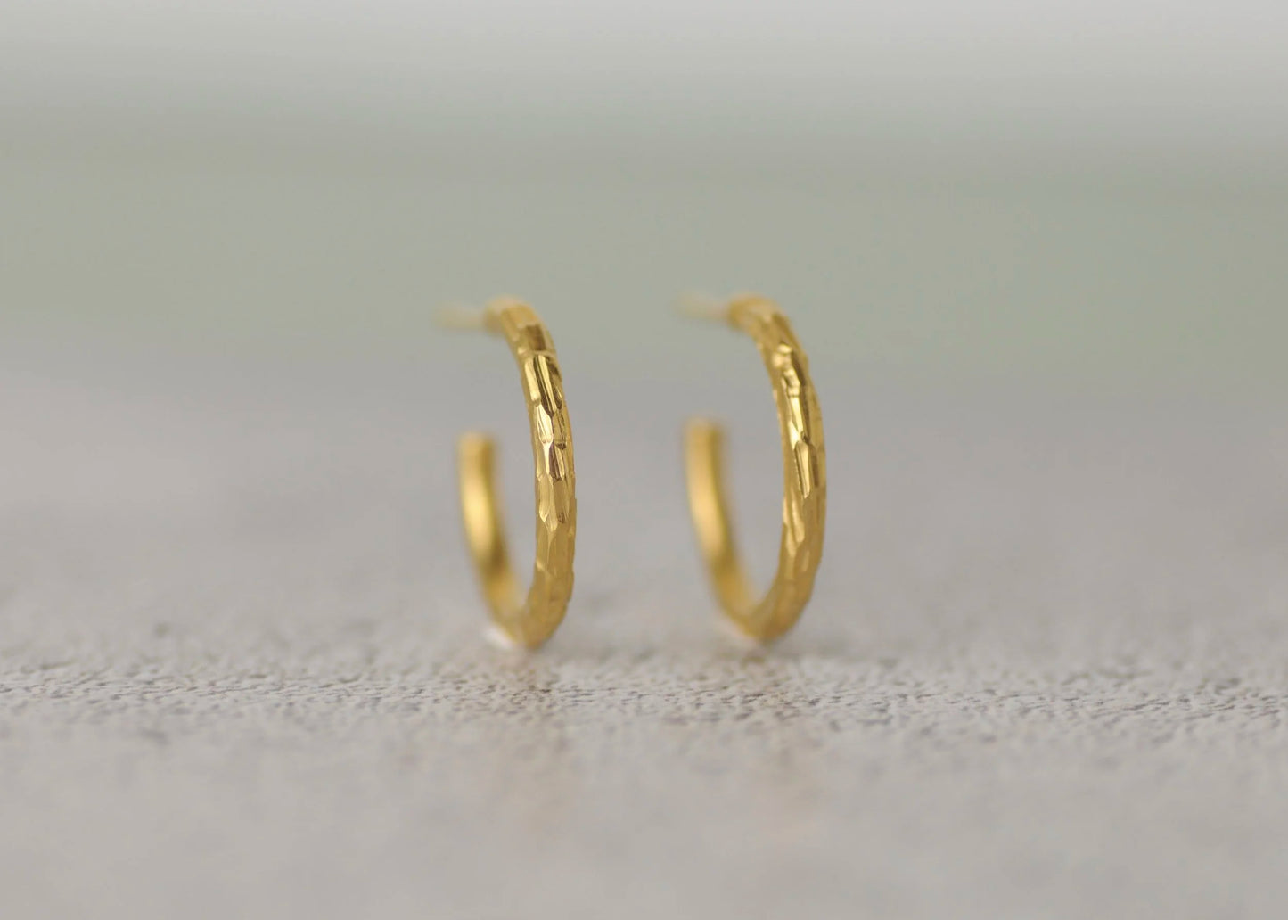 Flux Hoop Earrings - Gold