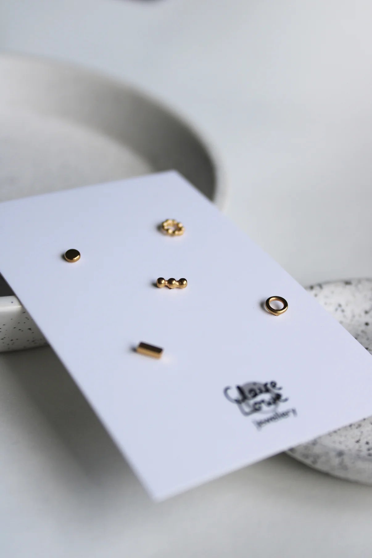gold stud earring set