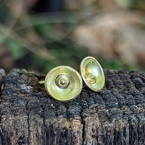 gold stud earrings