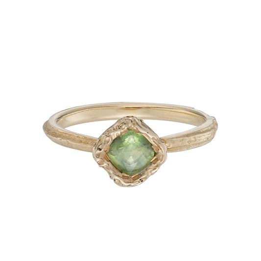 green sapphire & gold ring