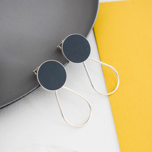 grey resin circle earrings