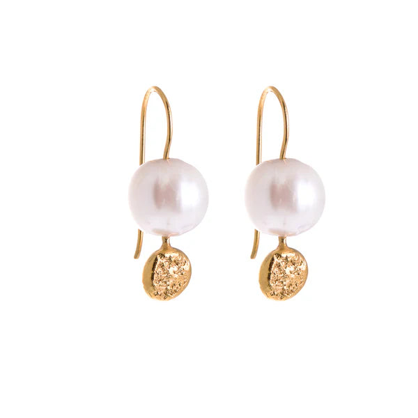 pearl and gold drop earrings
