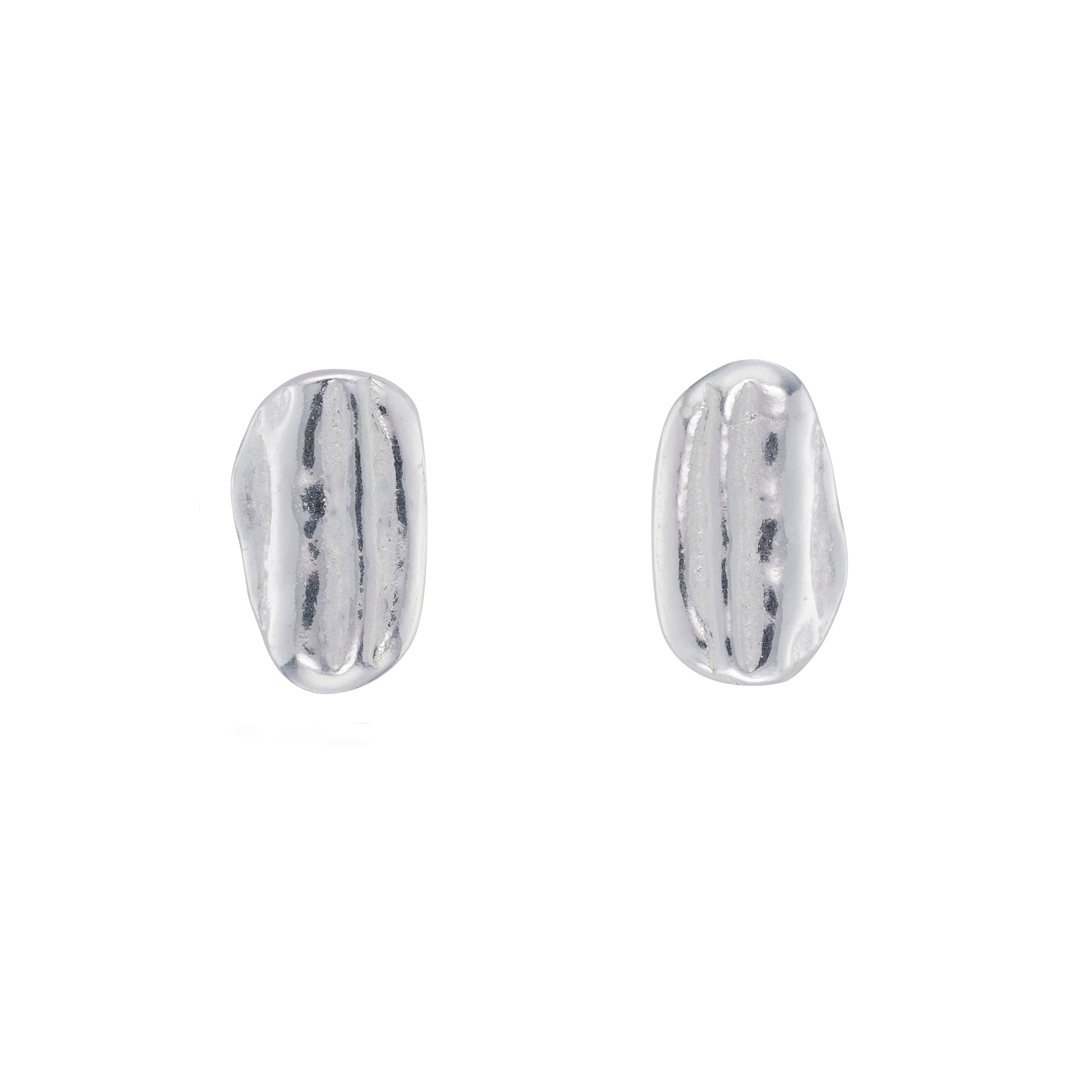 silver oak stud earrings