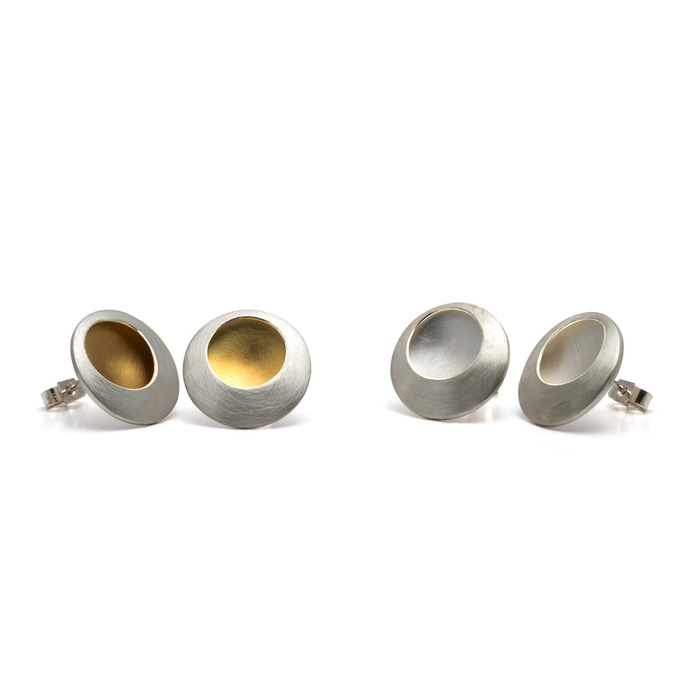 Satin gilt pebble studs