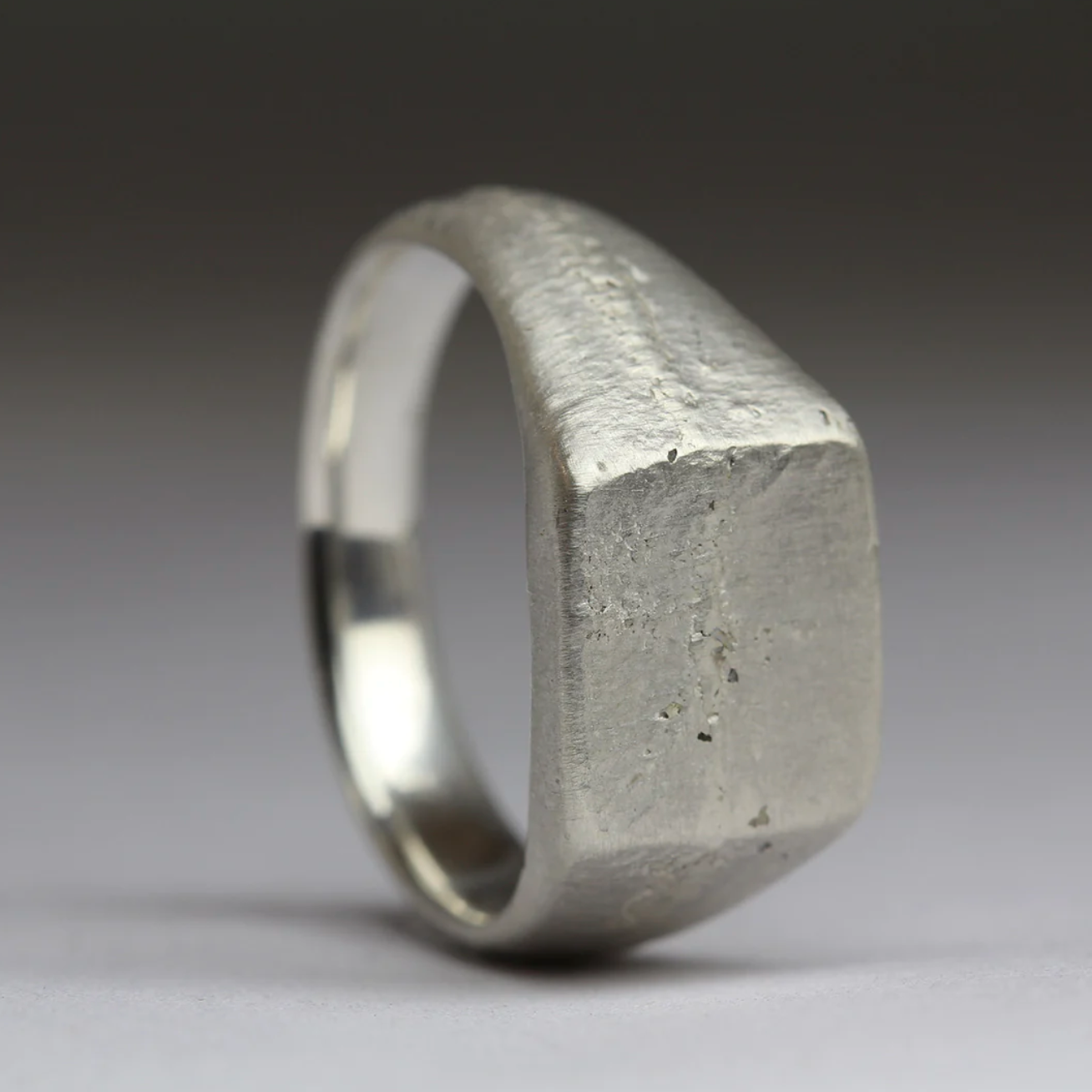 square signet ring
