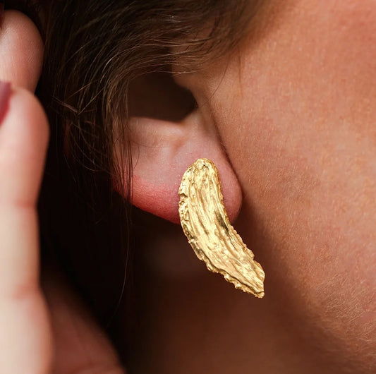 brushstroke earrings gold