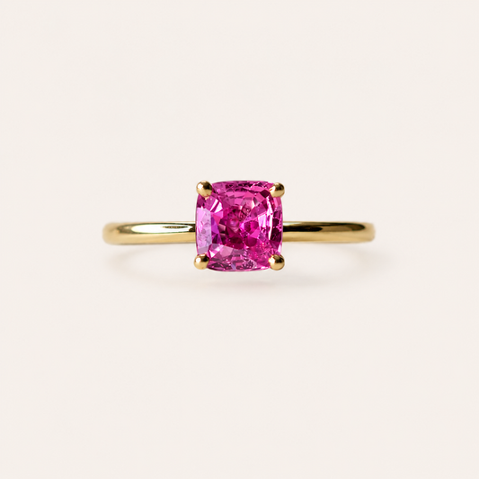 18ct yellow gold pink sapphire solitaire