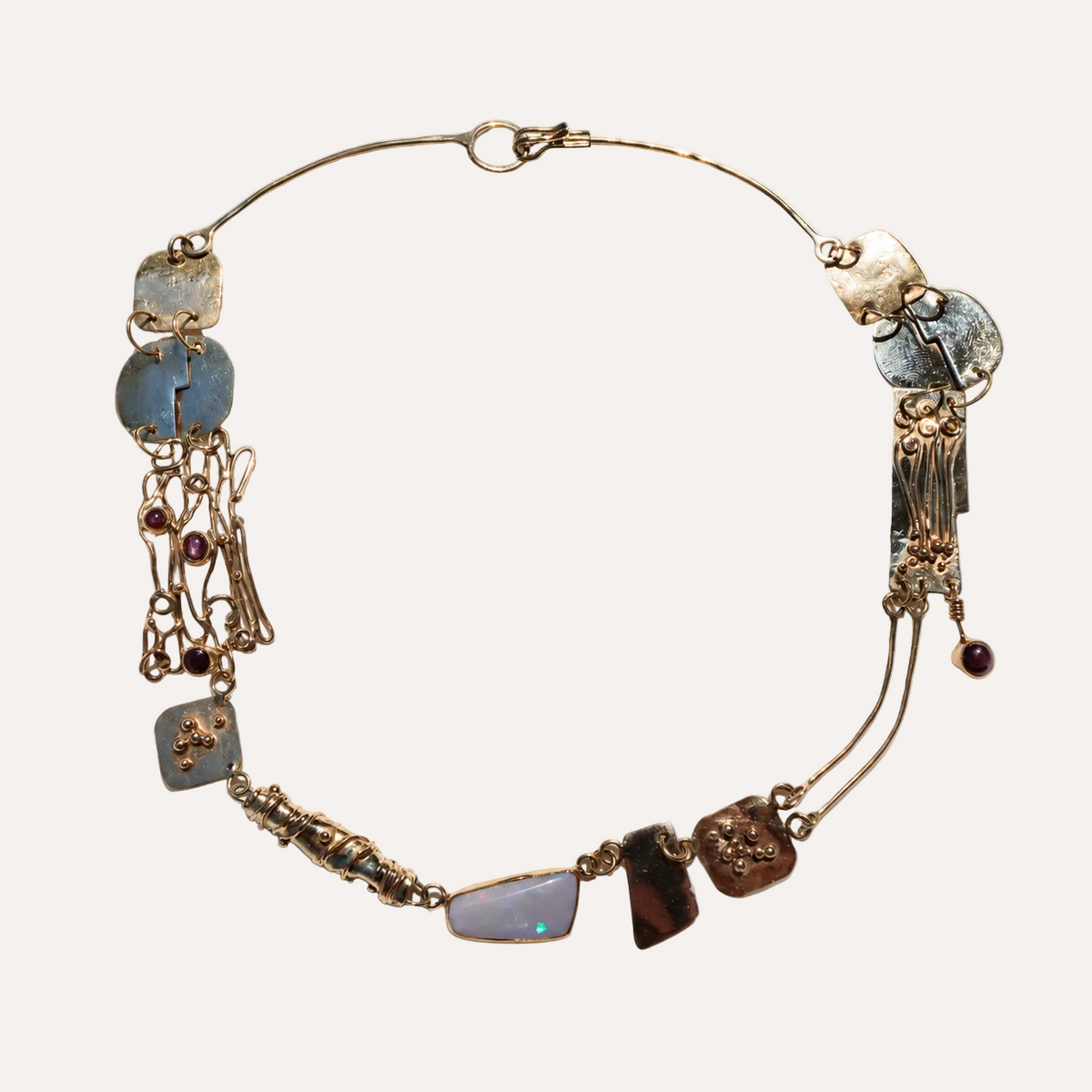 VAULT - Pam Burrows 9ct gold necklace with star sapphire & opal