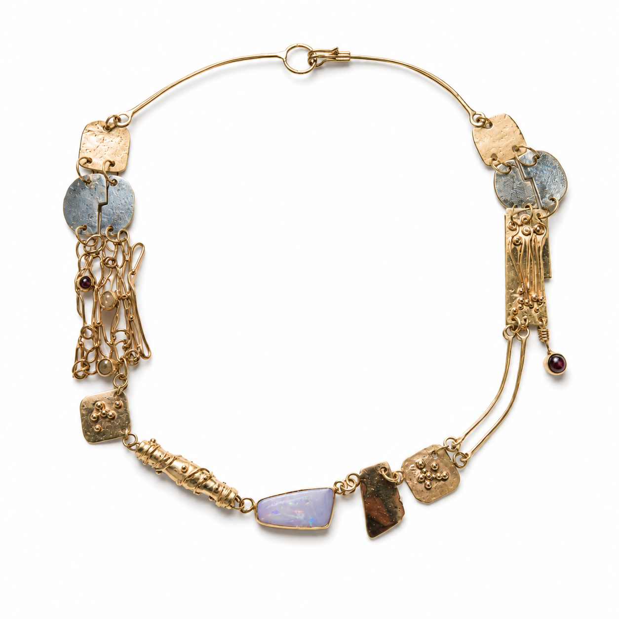 VAULT - Pam Burrows 9ct gold necklace with star sapphire & opal