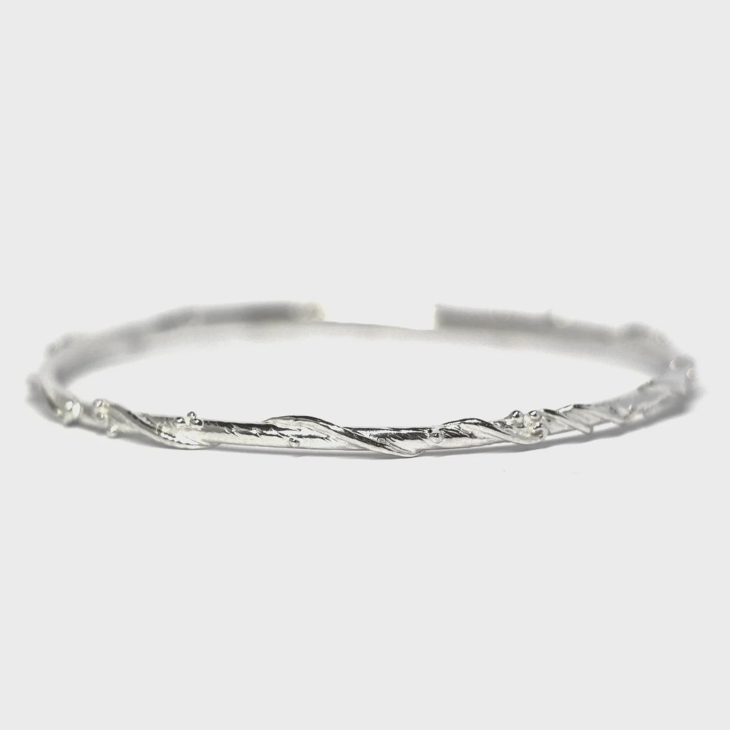 Ocean bangle silver