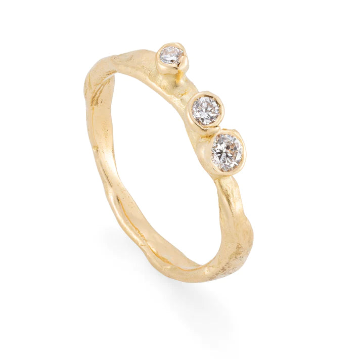 Craggy Alaria Diamond Ring