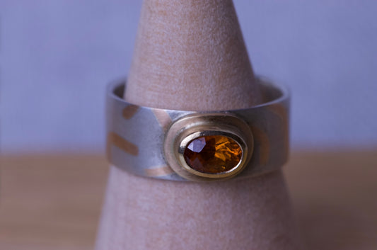 VAULT - Lindsay Farleigh 9ct rose gold and silver spezzartine garnet and keum boo shank ring