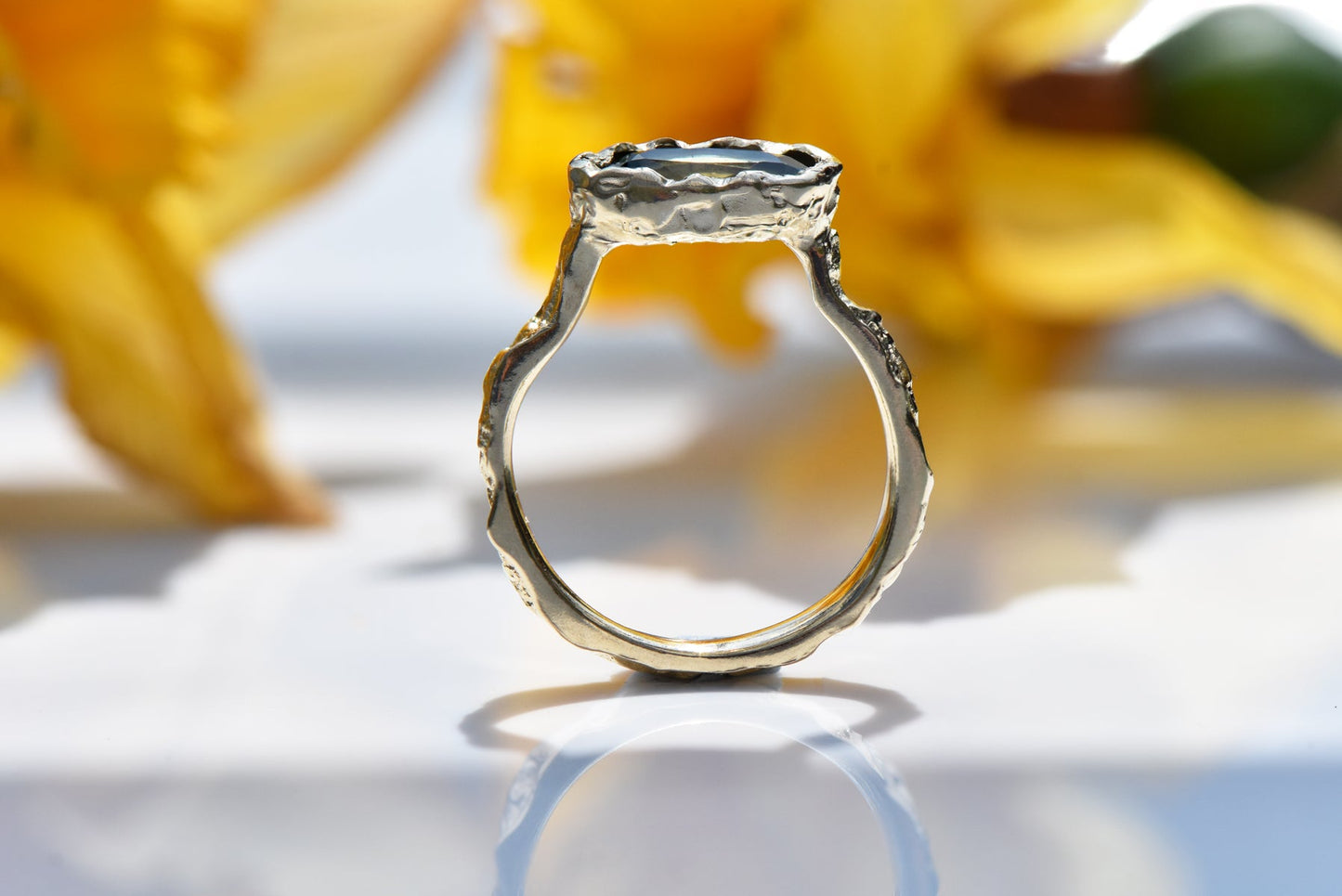 East West Montana Sapphire & Hawthorn Ring