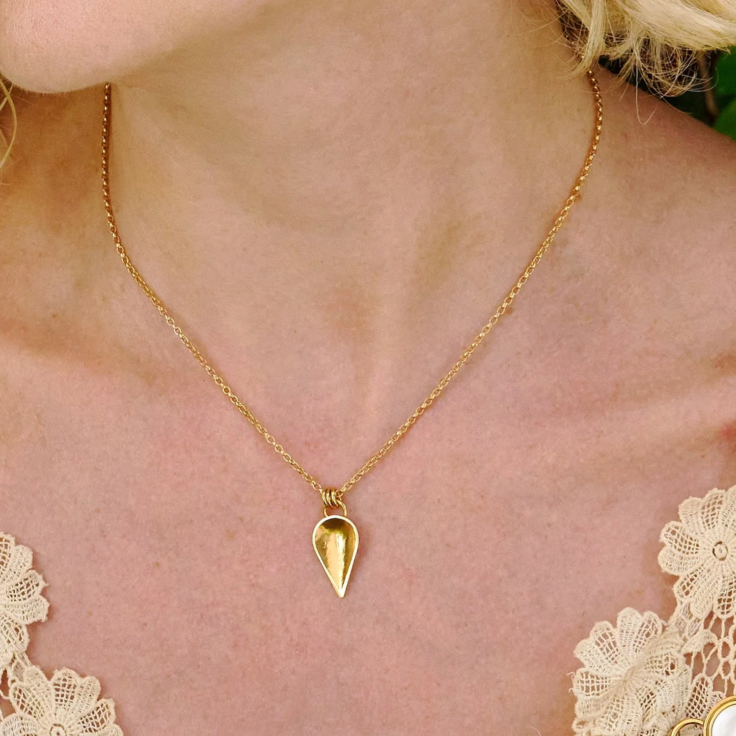Komorebi Cupped Leaf Pendant - Gold