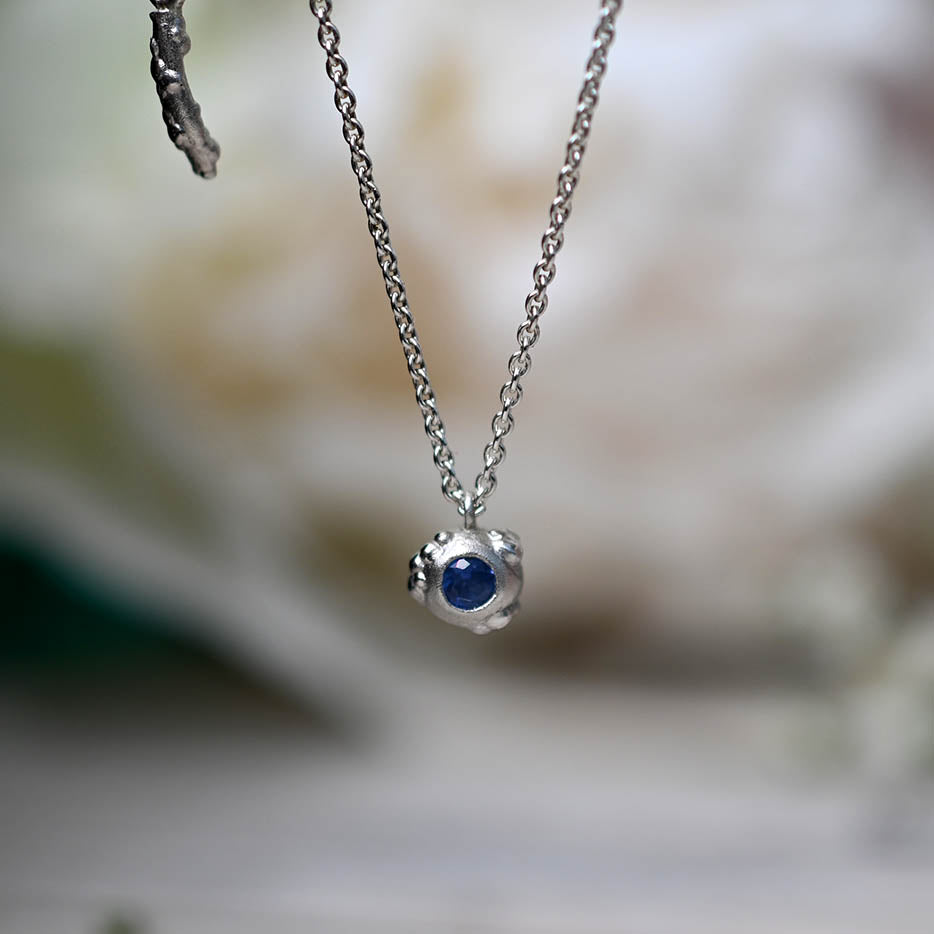 Orno Blue Sapphire Necklace