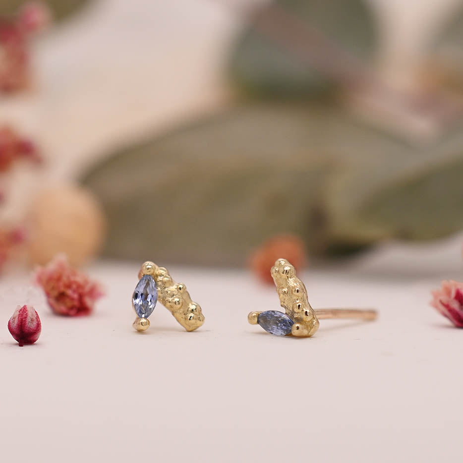 Orno blue sapphire mini fan studs 14ct yellow gold