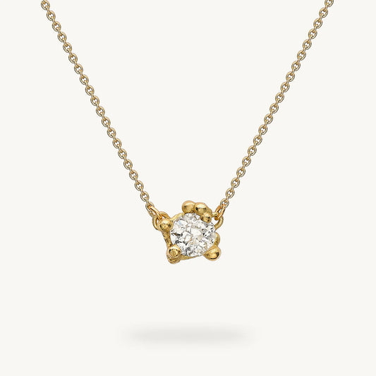 solitare diamond pendant