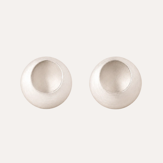 Satin gilt pebble studs