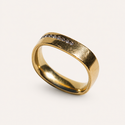 VAULT - Henrich+Denzel 18ct gold & diamond ring