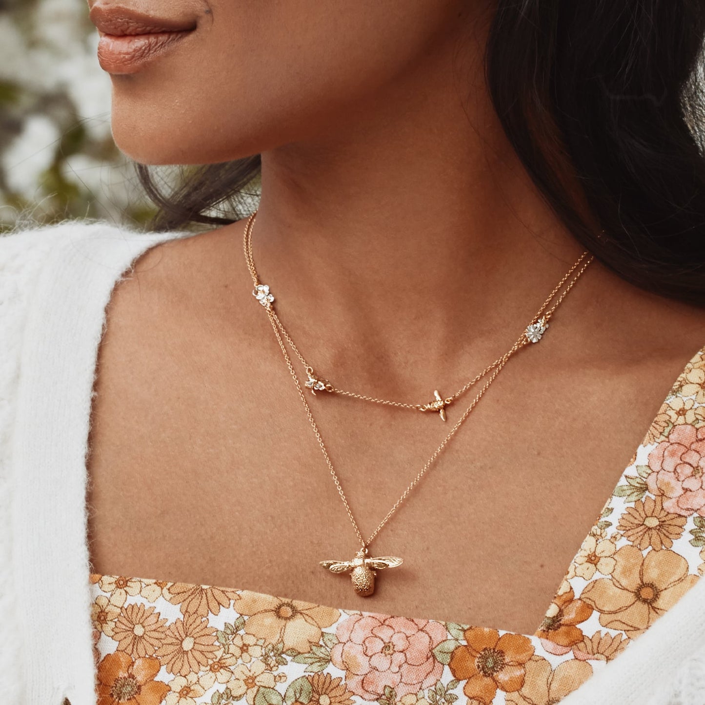 Floral Bee Chain Necklace