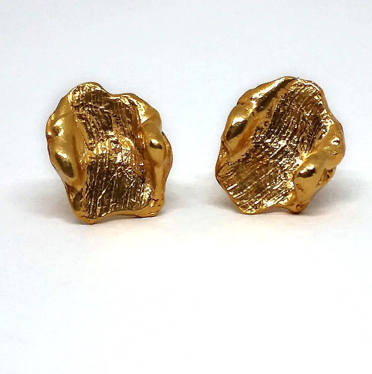 gold smudge stud earrings