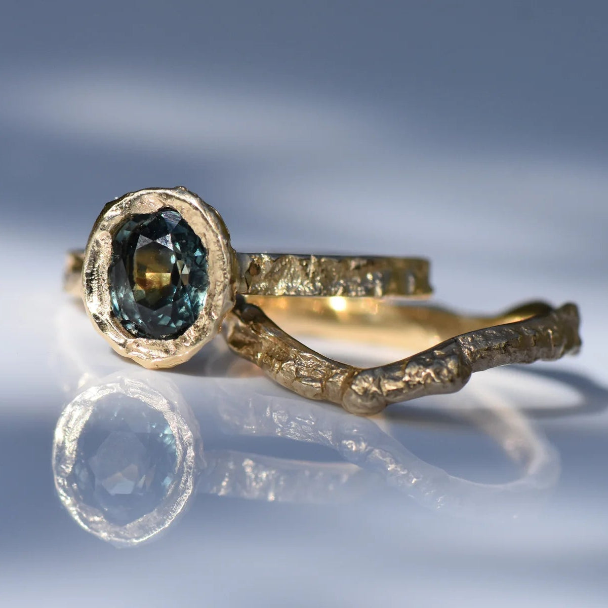 Hawthorn V Shaped Band