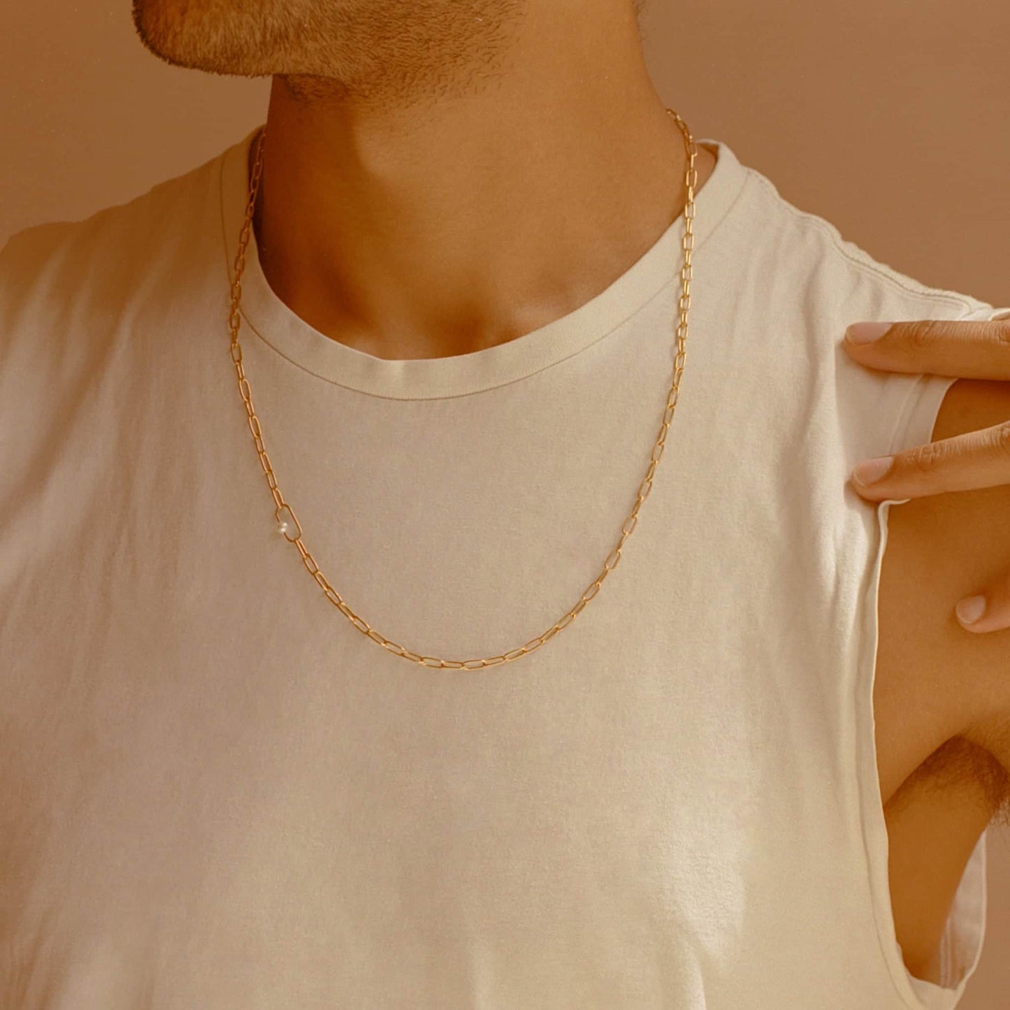 link pearl necklace worn gold