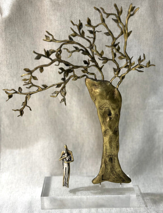 tree and couple sculpture