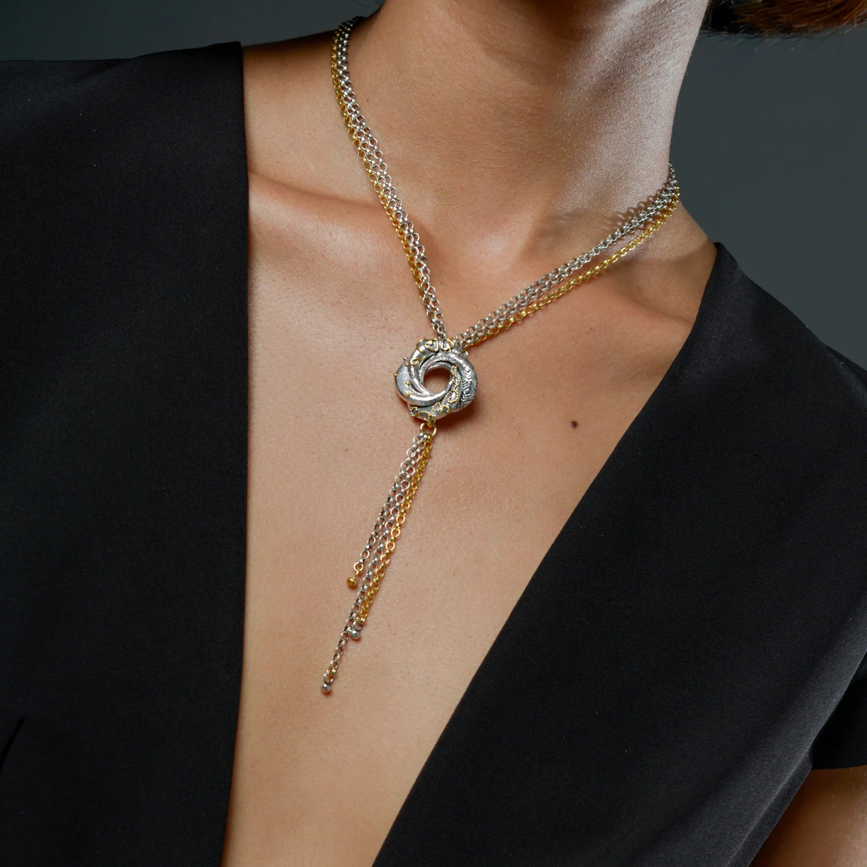 Casino royale necklace discount