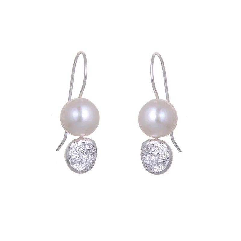 Moon Dot Pearl Earrings