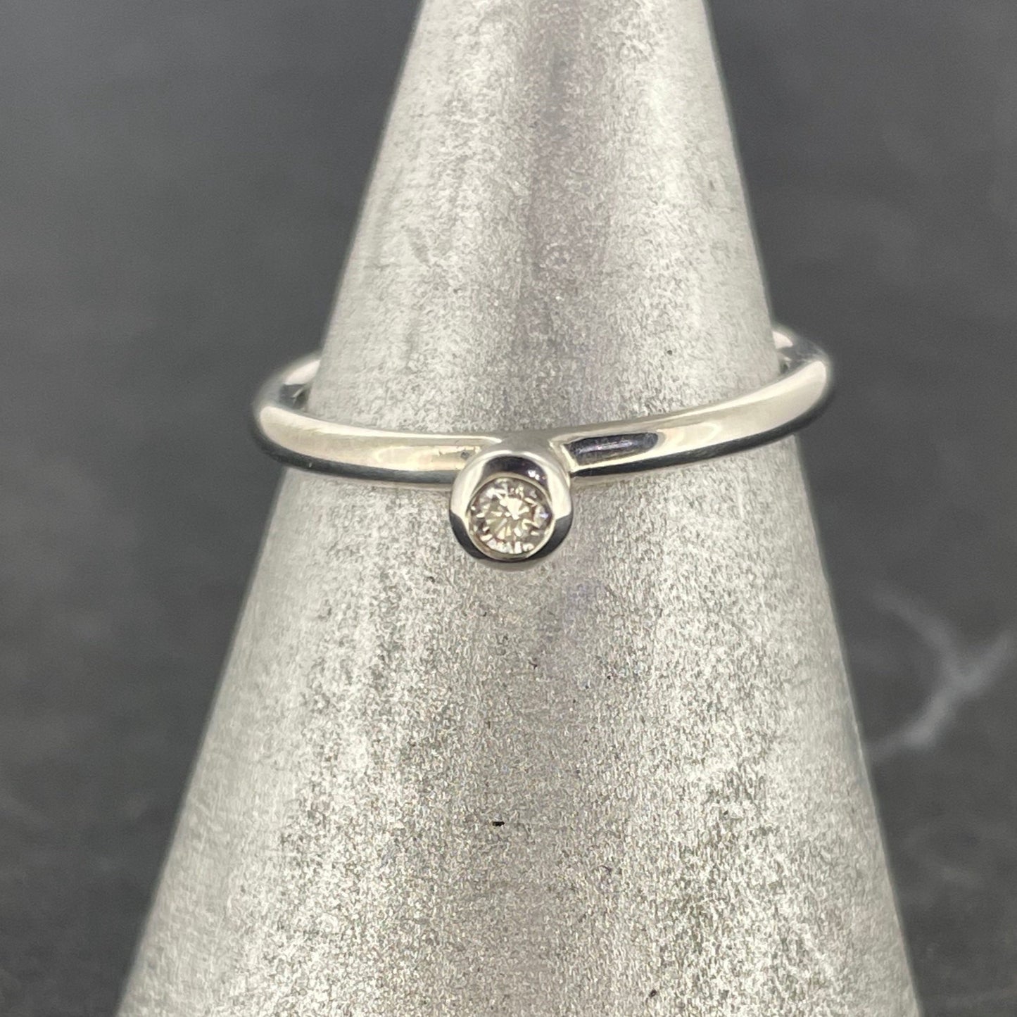 White Gold & Diamond Ring