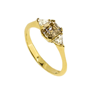 18ct Gold Ring with Brown Diamond