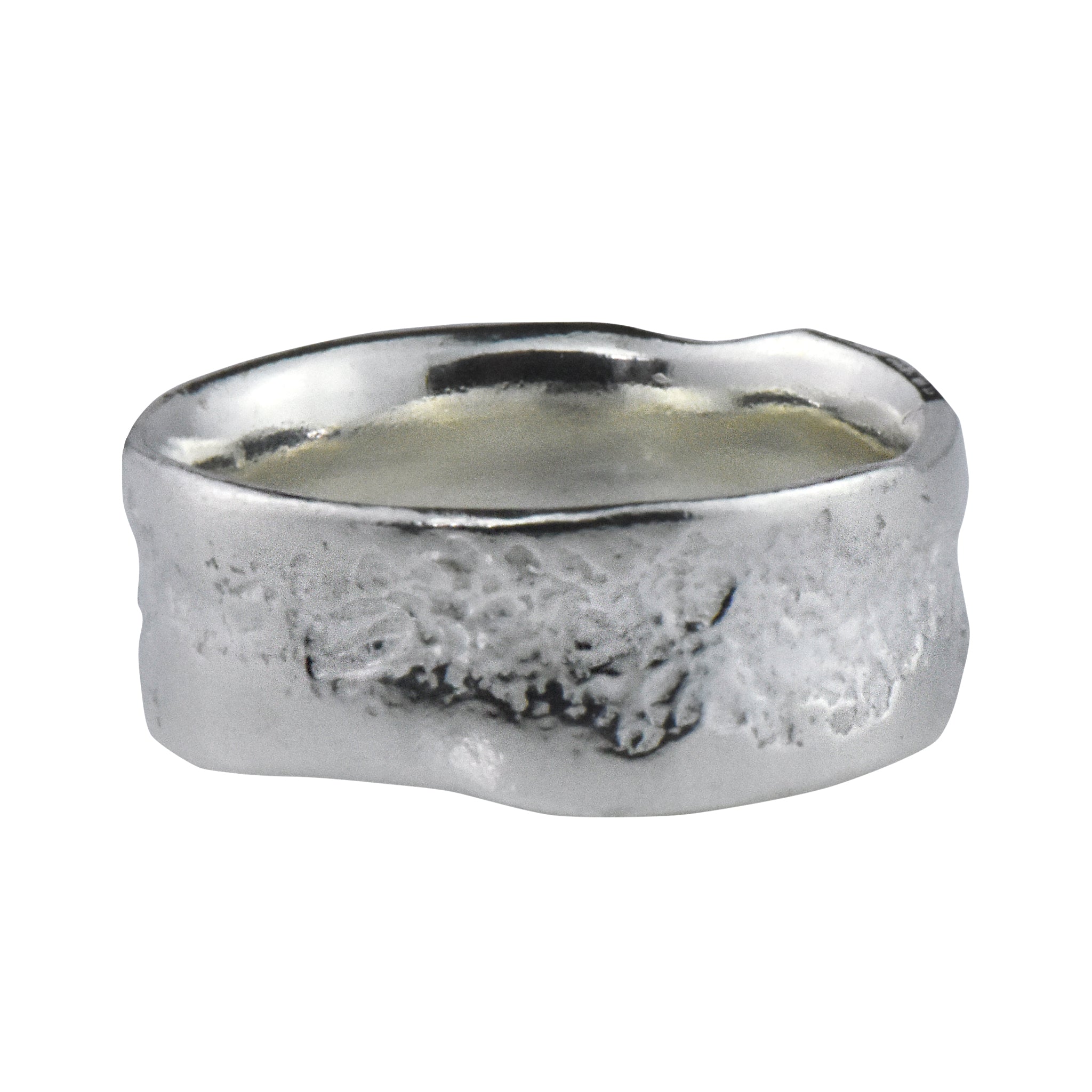 Reverse Oak Ring