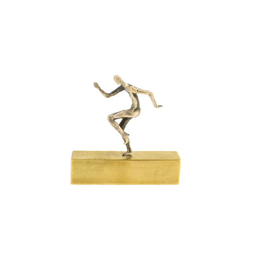 runner sculpture